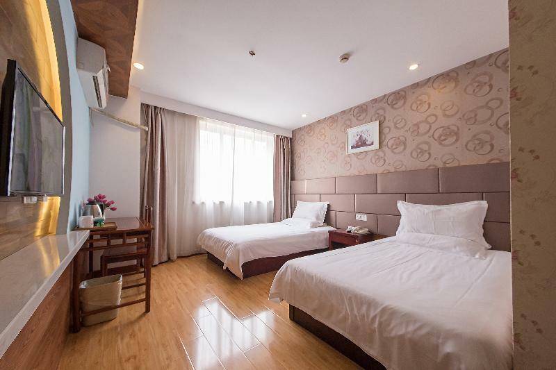 Yiting Four Seasons 2*