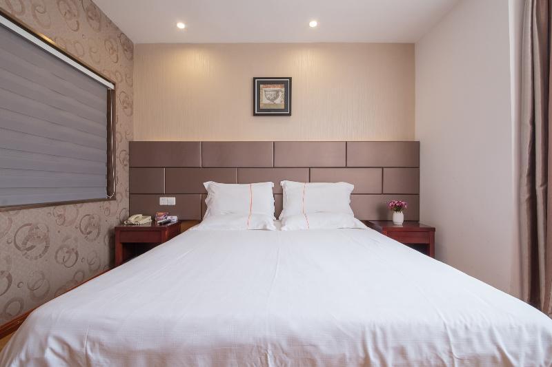 Yiting Four Seasons Shanghai